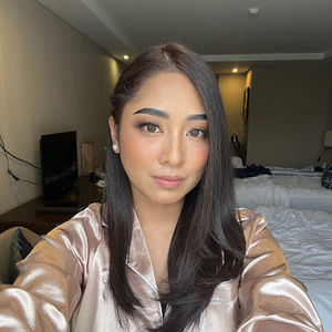 Meet your Posher, Iana